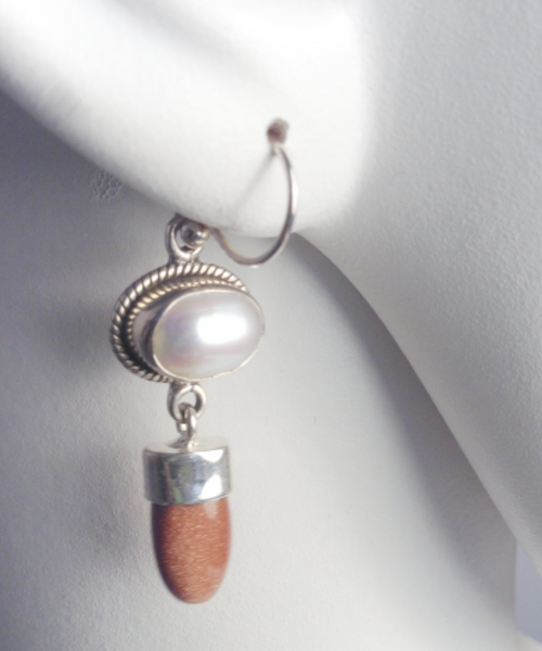 Sandstone Pearl Earrings